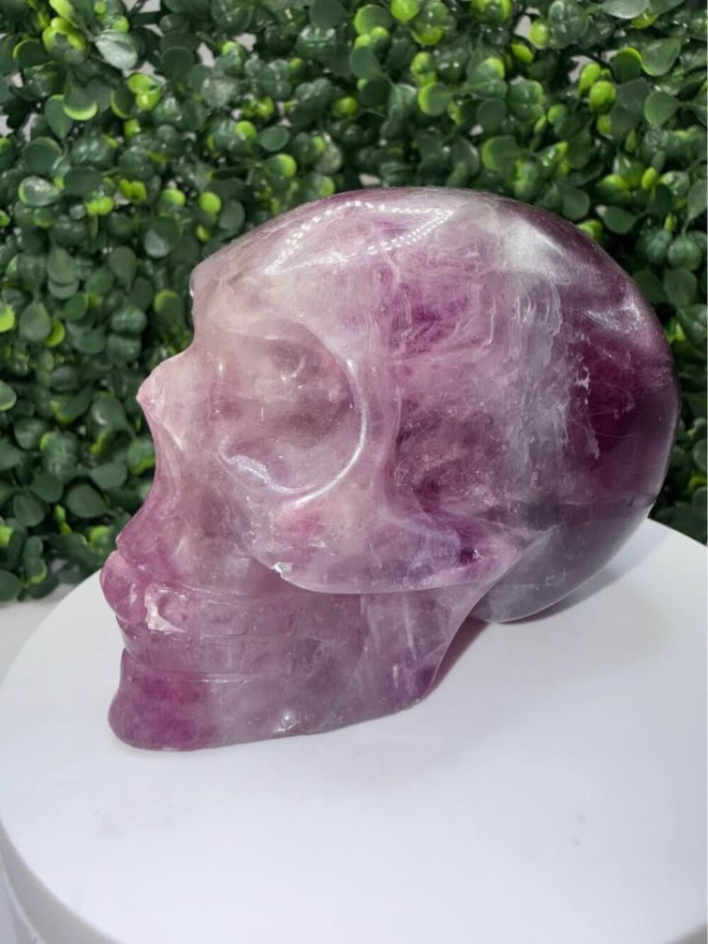 💜 Fluorite Carved Skull - UV Reactive Beauty! Glow Under Blacklight